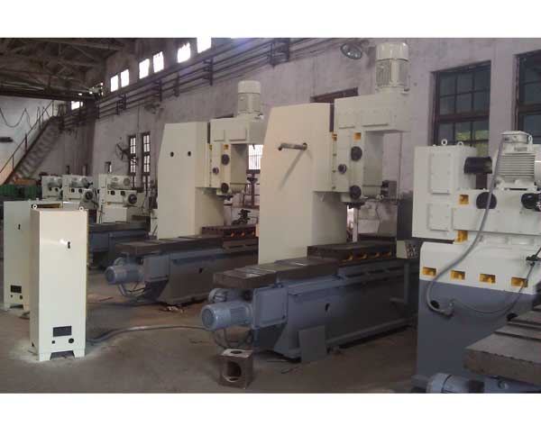 立式銑削組合機床