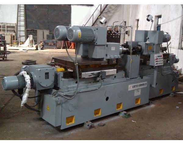 鏈軌節(jié)粗精鏜組合機床